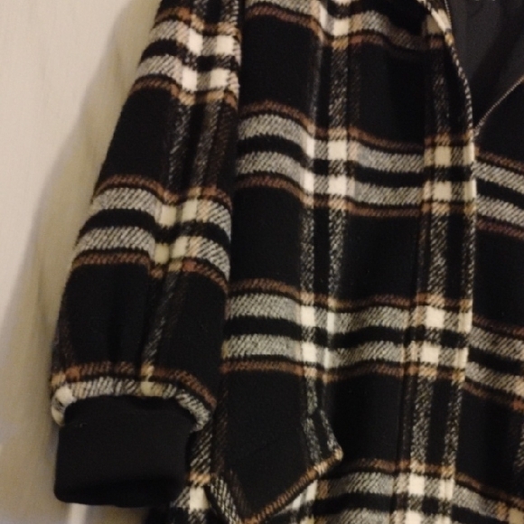 BB Dakota Black and White Plaid Jacket - Picture 4 of 7